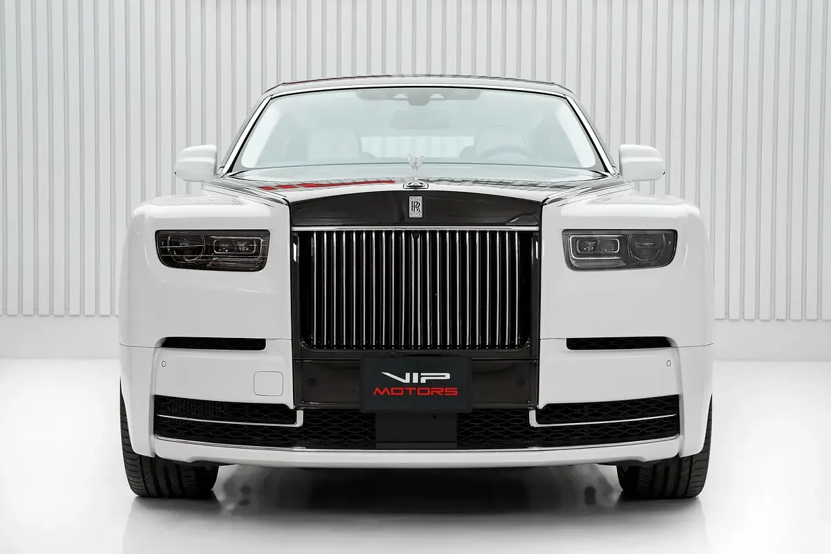 Rolls-Royce Phantom 6.8 AT RWD (571 hp) - 2
