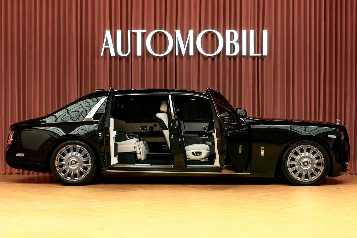 Rolls-Royce Phantom 6.8 AT RWD (571 حصان) - 3