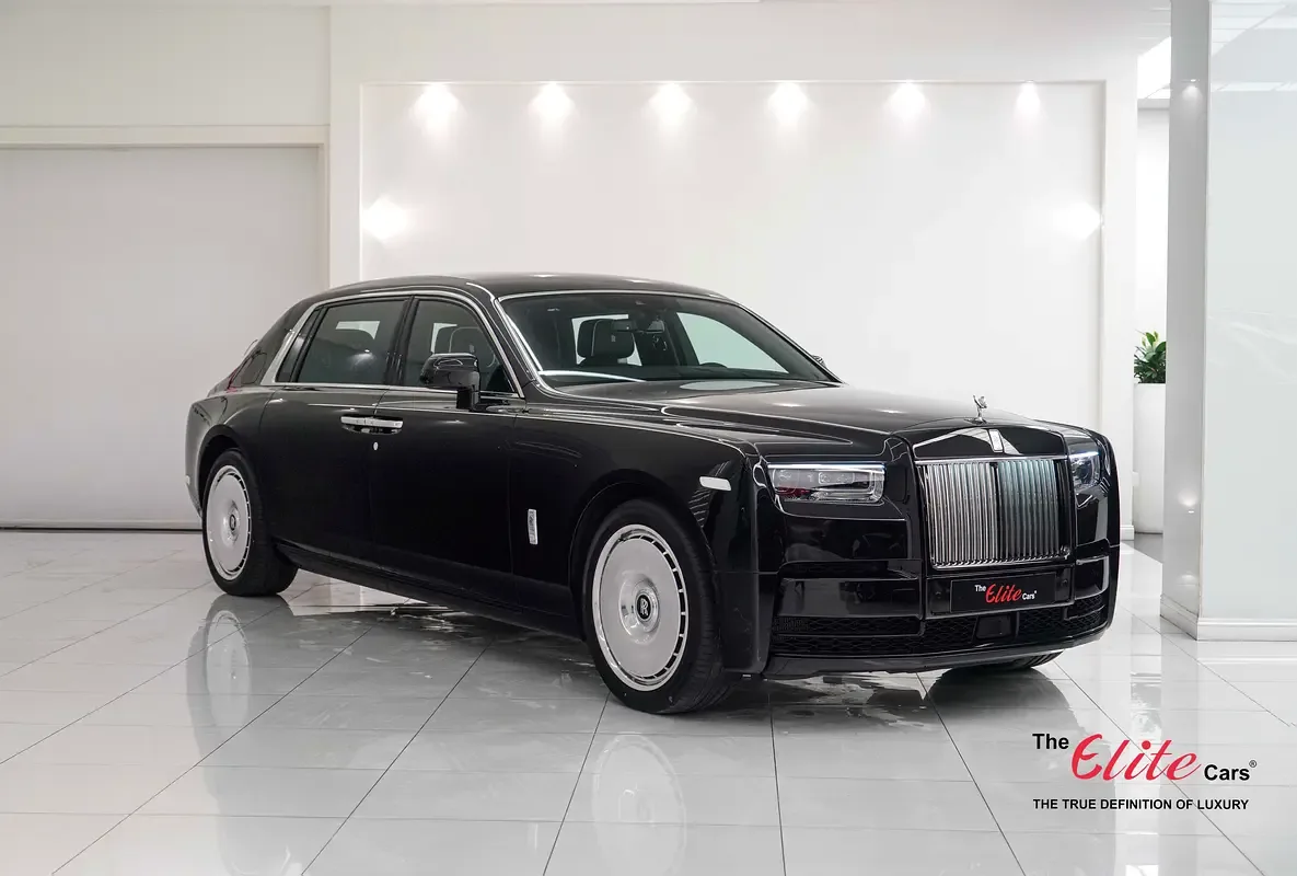 Rolls-Royce Phantom 6.8 AT RWD (571 hp)