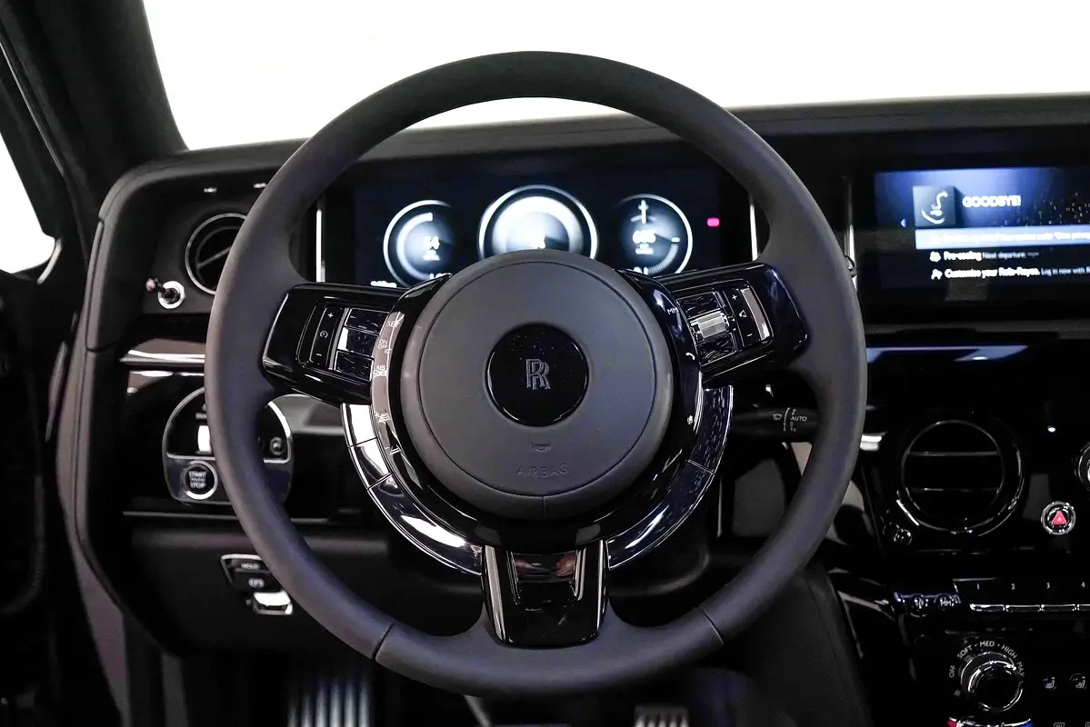 Rolls-Royce Phantom 6.8 AT RWD (571 حصان) - 9