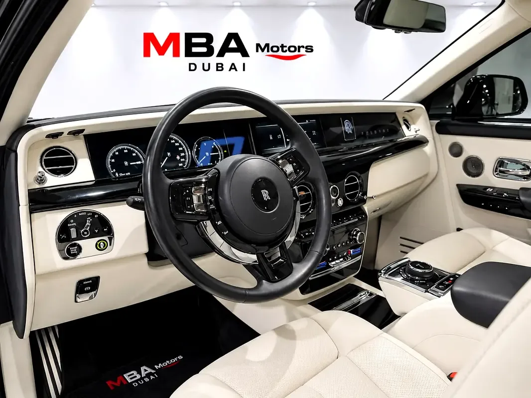 Rolls-Royce Phantom 6.8 AT RWD (571 حصان) - 10