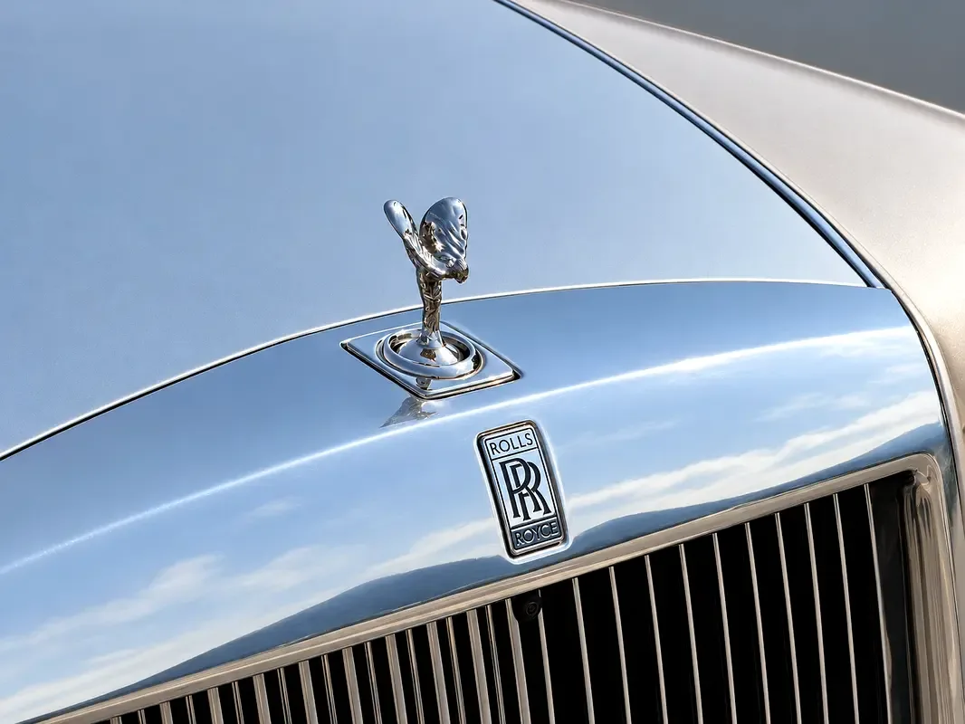 Rolls-Royce Phantom 6.8 AT RWD (571 hp) - 7