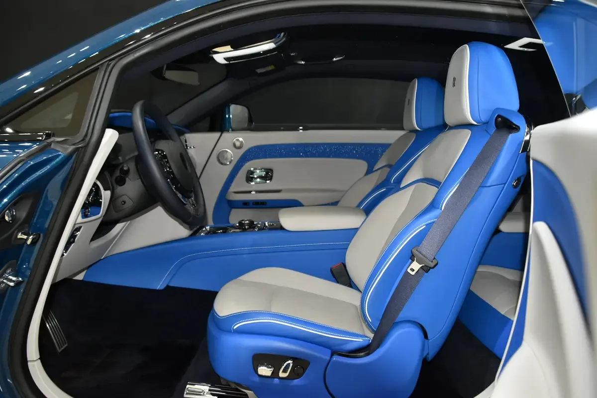 Rolls-Royce Spectre AT 4WD (585 hp) - 11