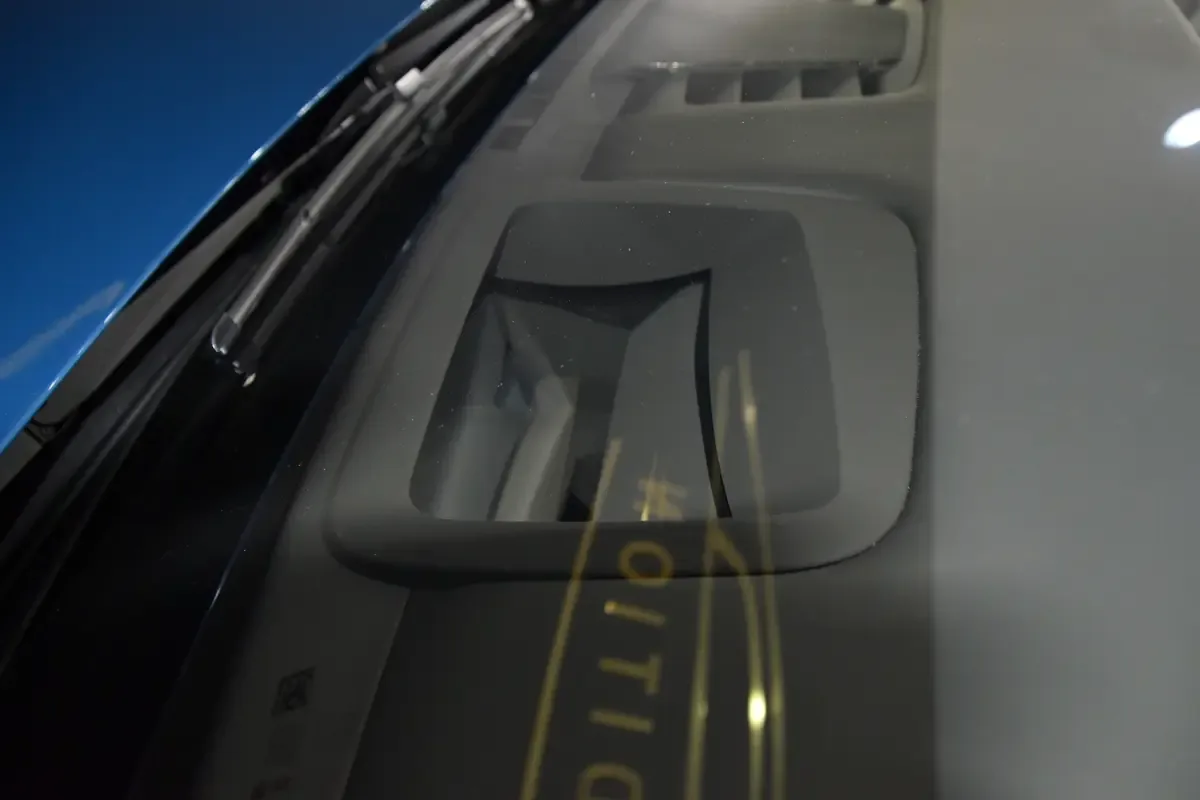 Rolls-Royce Spectre AT 4WD (585 hp) - 19