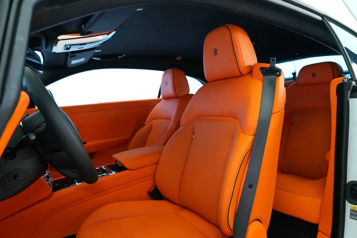 Rolls-Royce Spectre AT 4WD (585 hp) - 9