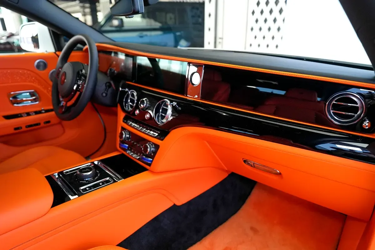 Rolls-Royce Spectre AT 4WD (585 hp) - 12