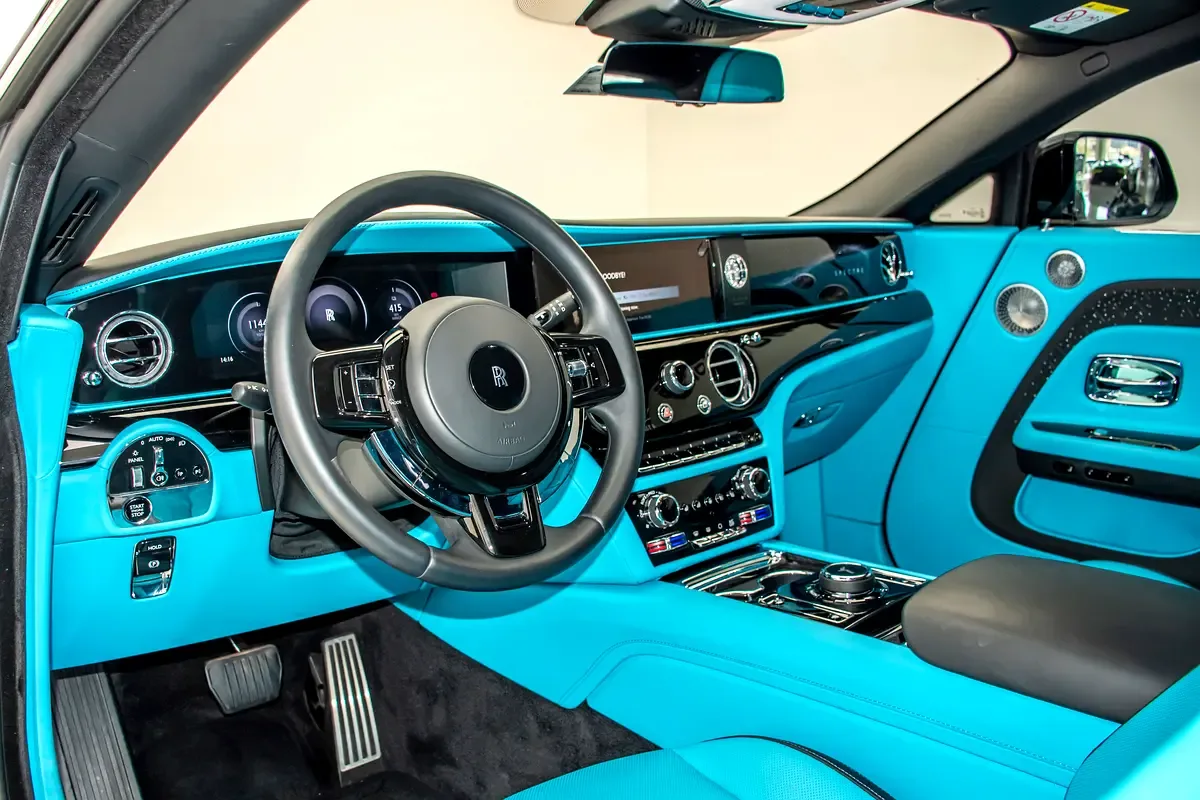 Rolls-Royce Spectre AT 4WD (585 حصان) - 8