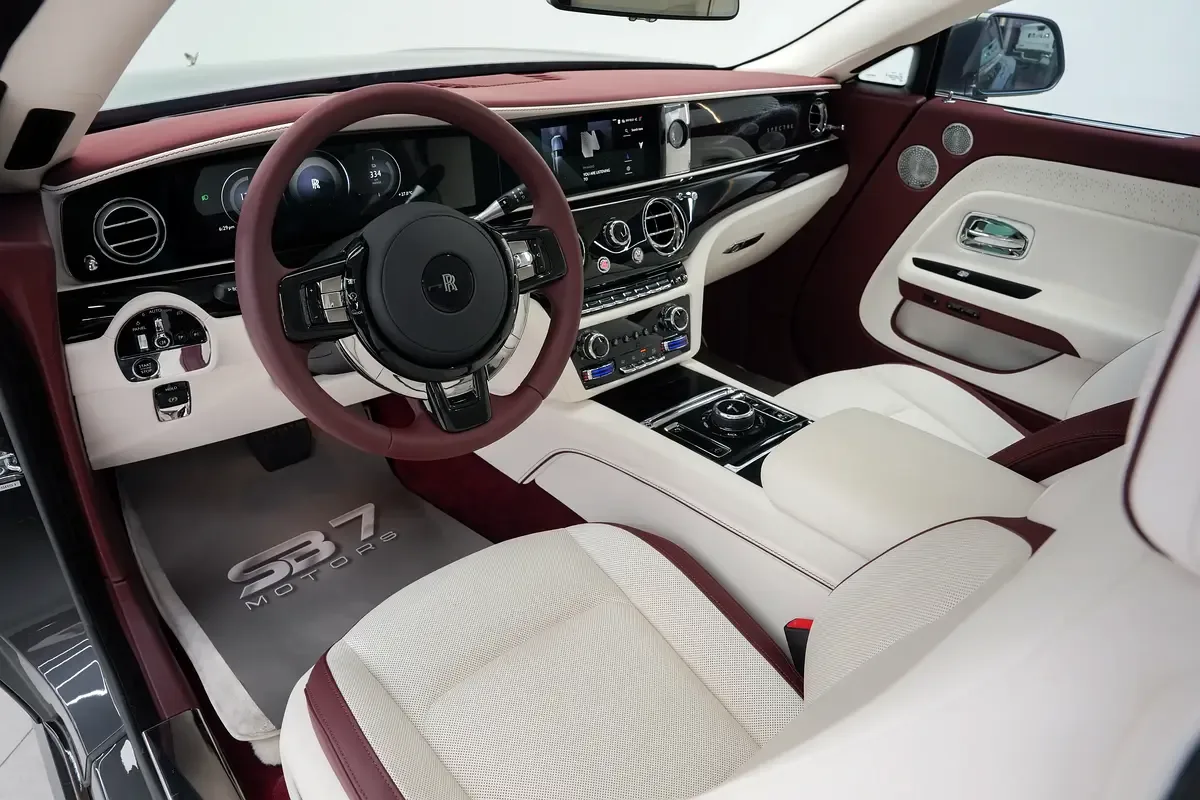 Rolls-Royce Spectre AT 4WD (585 hp) - 6