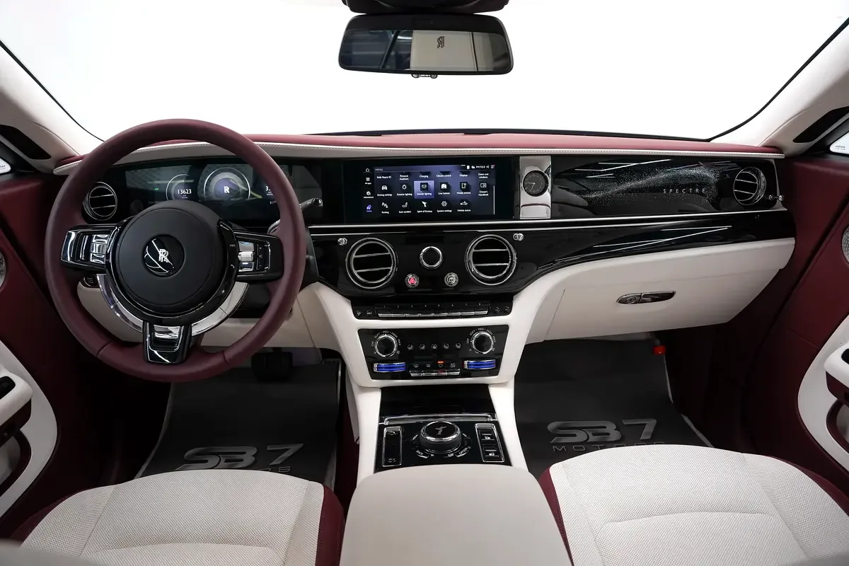 Rolls-Royce Spectre AT 4WD (585 hp) - 10