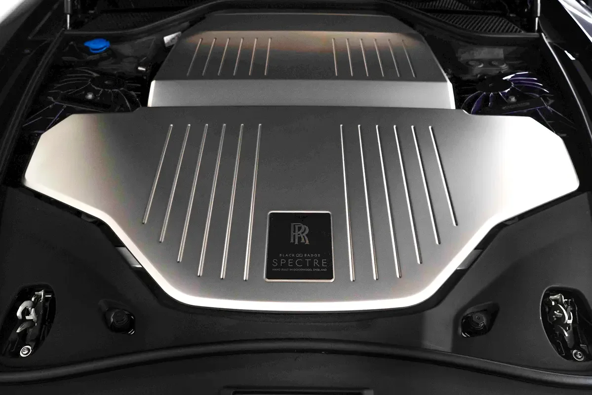 Rolls-Royce Spectre AT 4WD (585 hp) - 16