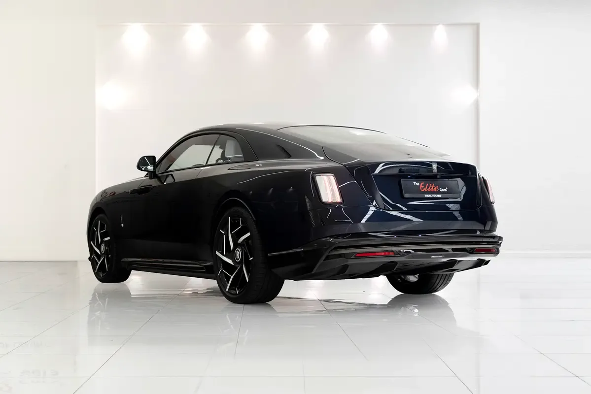 Rolls-Royce Spectre AT 4WD (585 hp) - 4