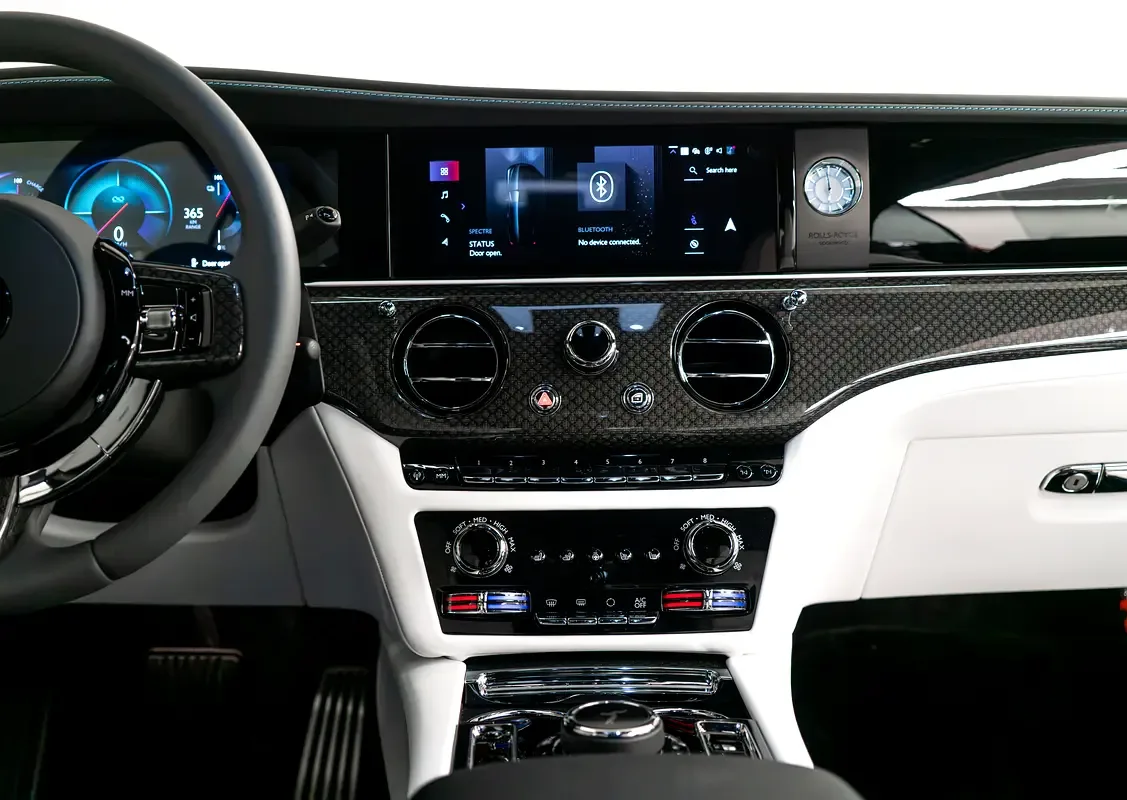 Rolls-Royce Spectre AT 4WD (585 hp) - 11