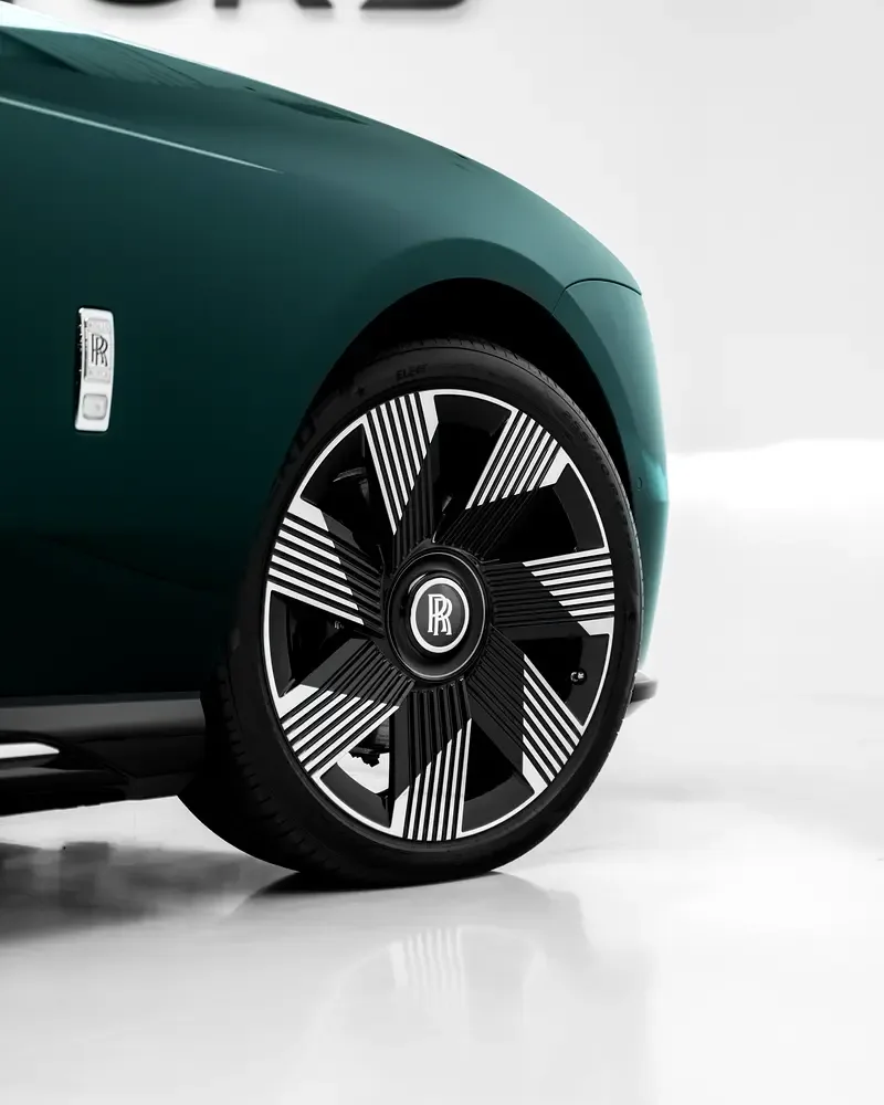 Rolls-Royce Spectre AT 4WD (585 hp) - 7