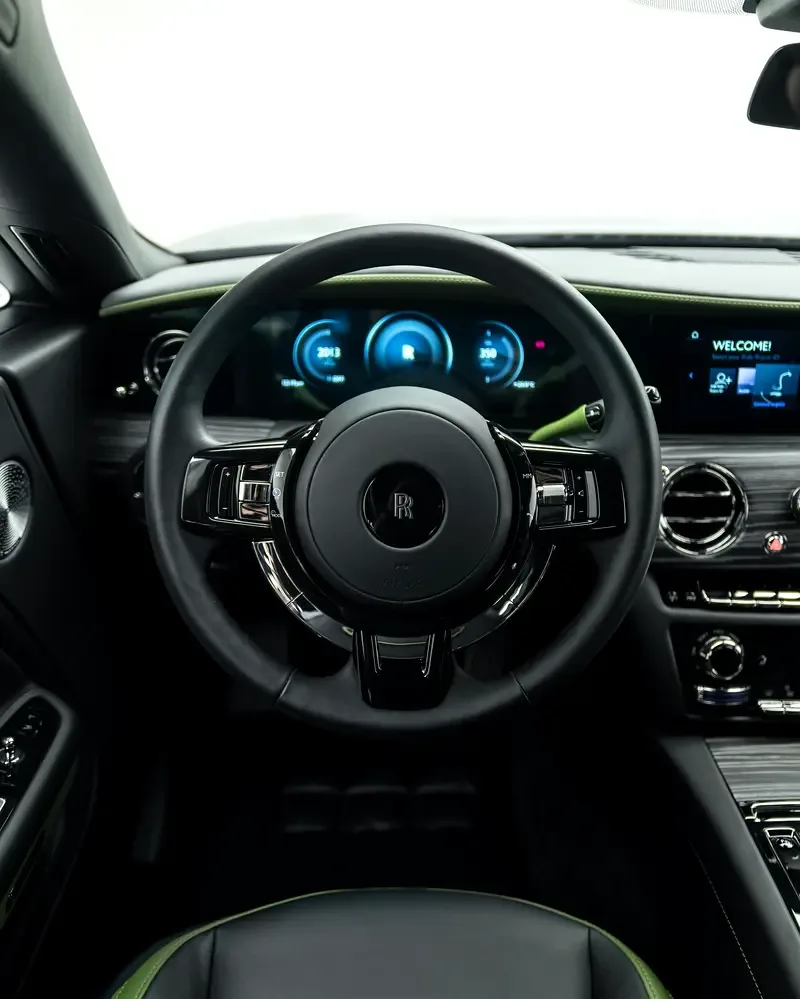 Rolls-Royce Spectre AT 4WD (585 hp) - 11