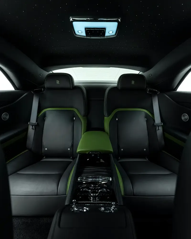 Rolls-Royce Spectre AT 4WD (585 hp) - 13