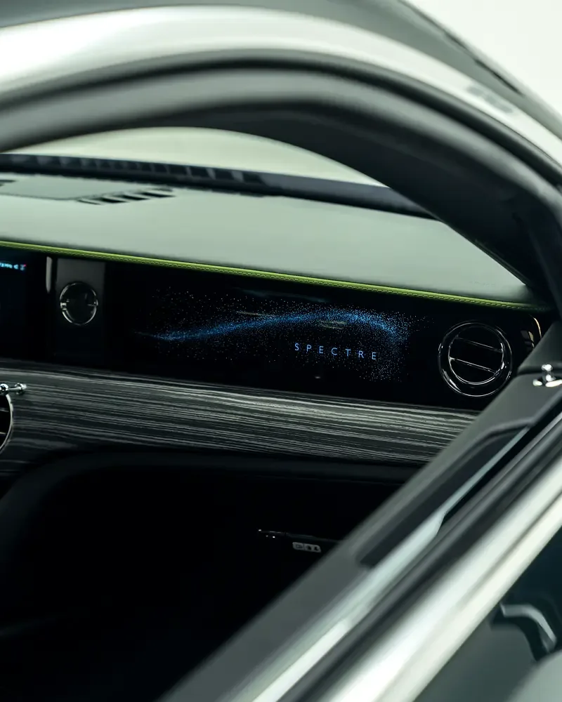 Rolls-Royce Spectre AT 4WD (585 hp) - 15