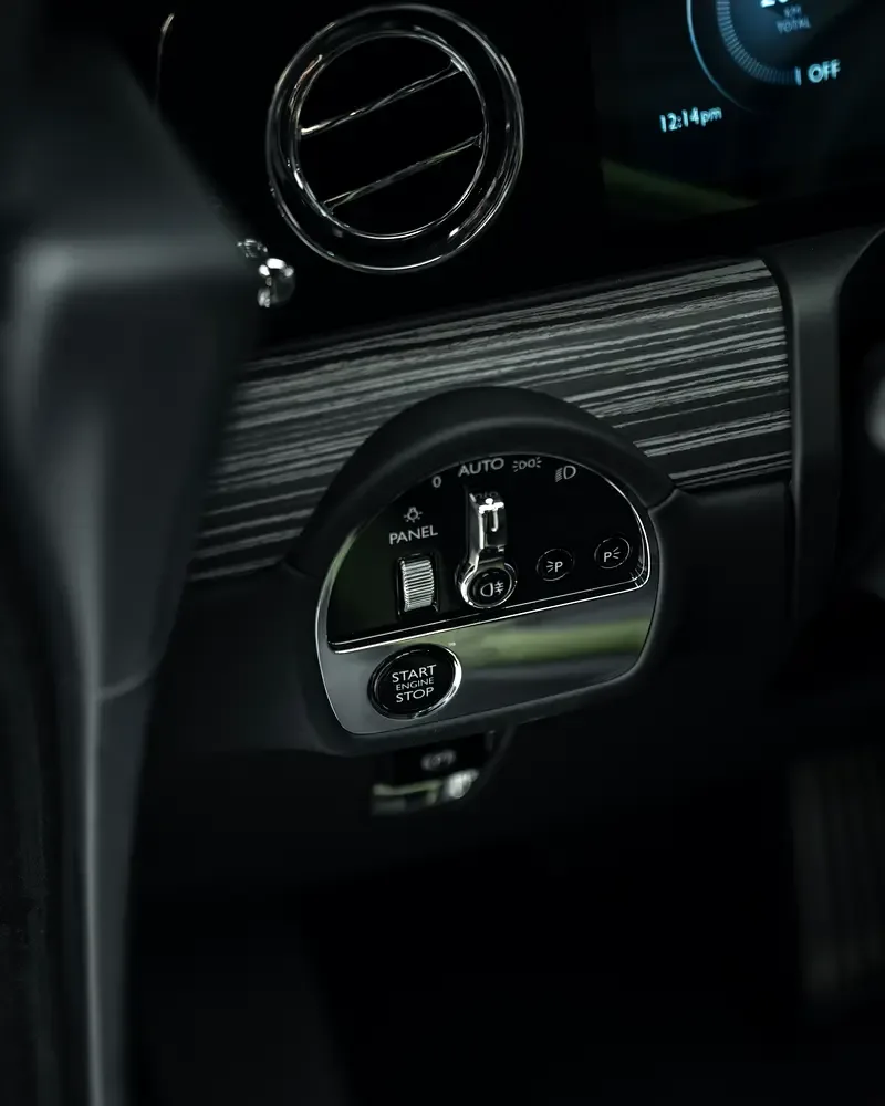 Rolls-Royce Spectre AT 4WD (585 hp) - 20