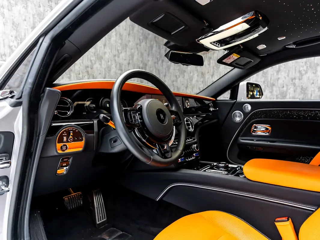 Rolls-Royce Spectre AT 4WD (585 hp) - 10
