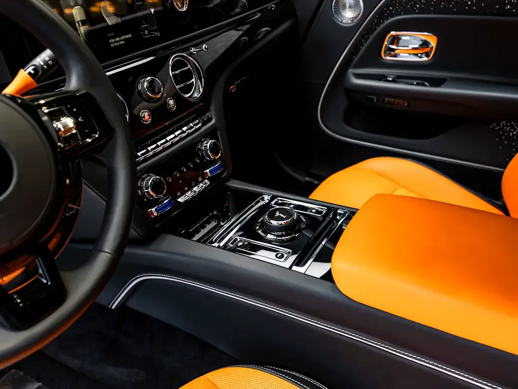 Rolls-Royce Spectre AT 4WD (585 hp) - 16