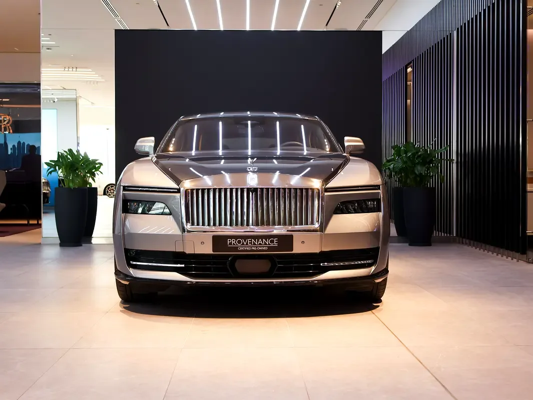 Rolls-Royce Spectre AT 4WD (585 hp) - 2