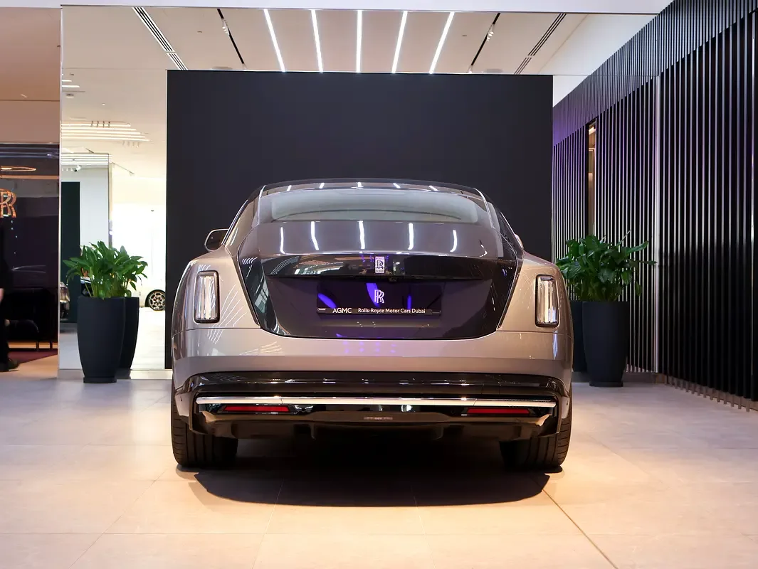Rolls-Royce Spectre AT 4WD (585 hp) - 8