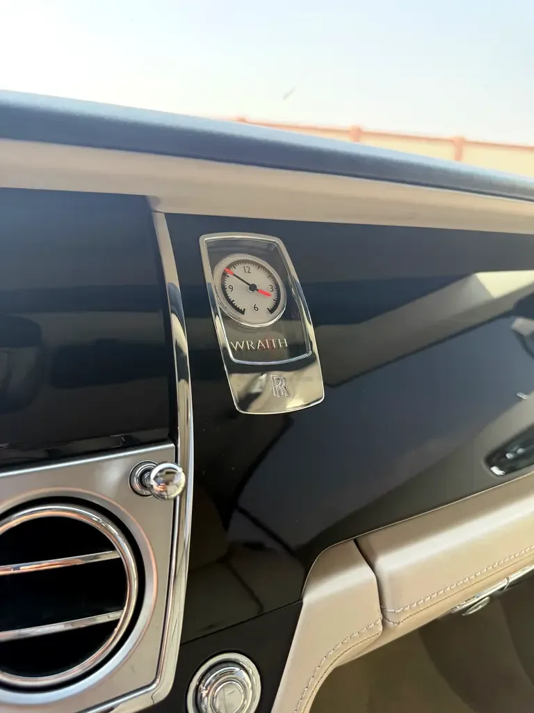 Rolls-Royce Wraith 6.6 AT RWD (632 حصان) - 11