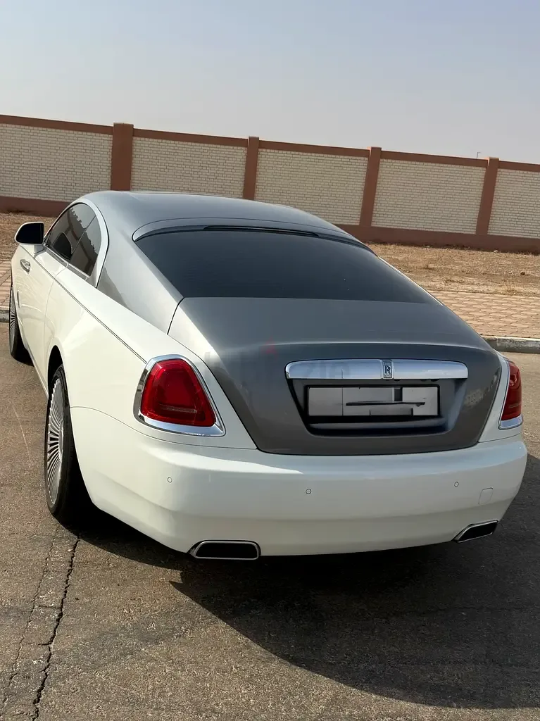 Rolls-Royce Wraith 6.6 AT RWD (632 حصان) - 14