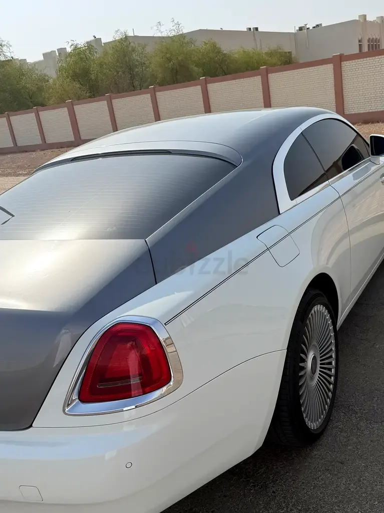 Rolls-Royce Wraith 6.6 AT RWD (632 حصان) - 19