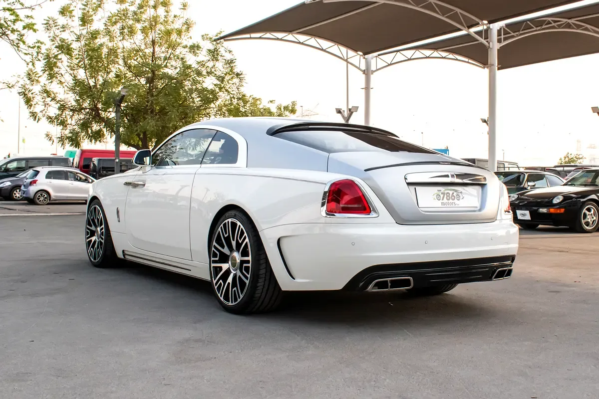 Rolls-Royce Wraith 6.6 AT RWD (632 حصان) - 7