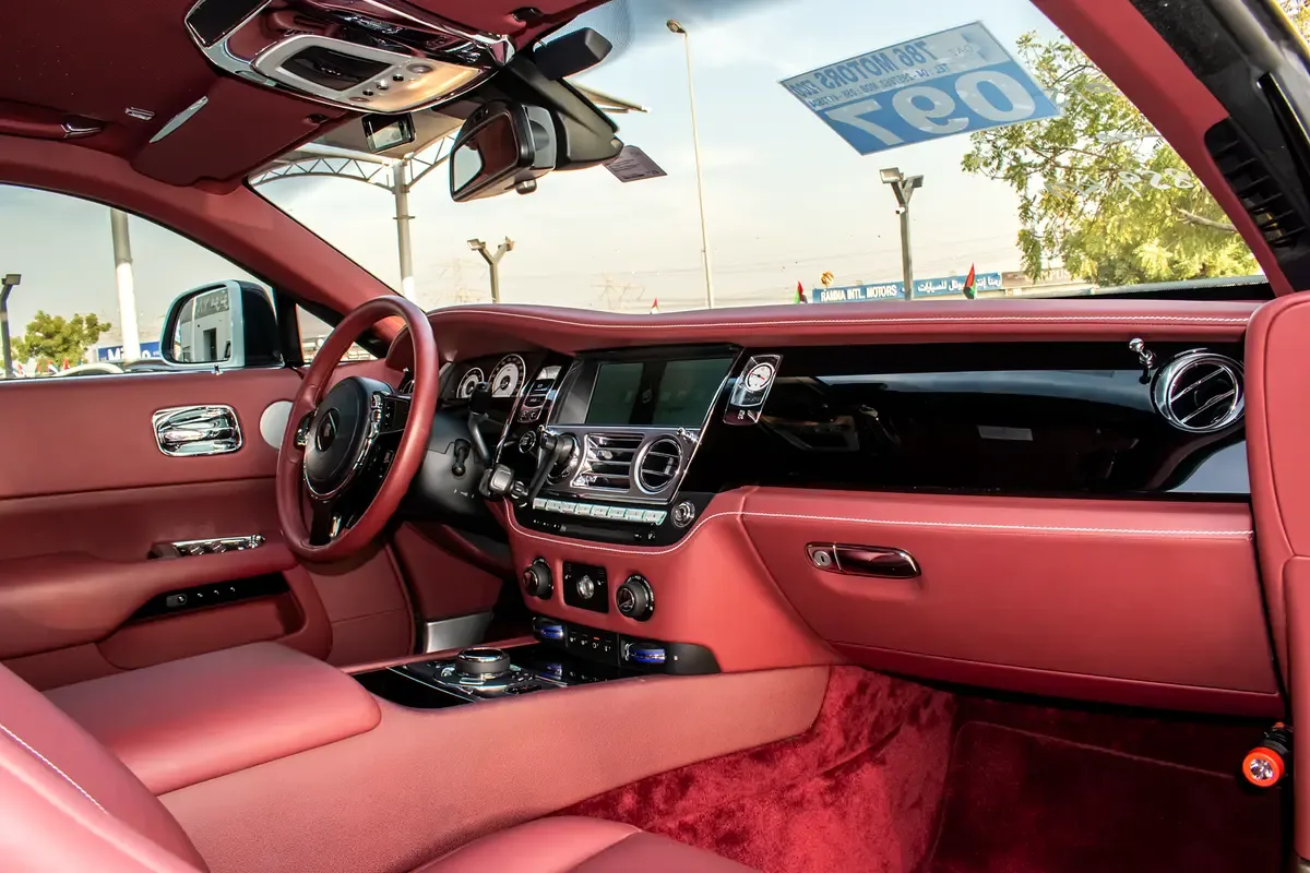 Rolls-Royce Wraith 6.6 AT RWD (632 حصان) - 16
