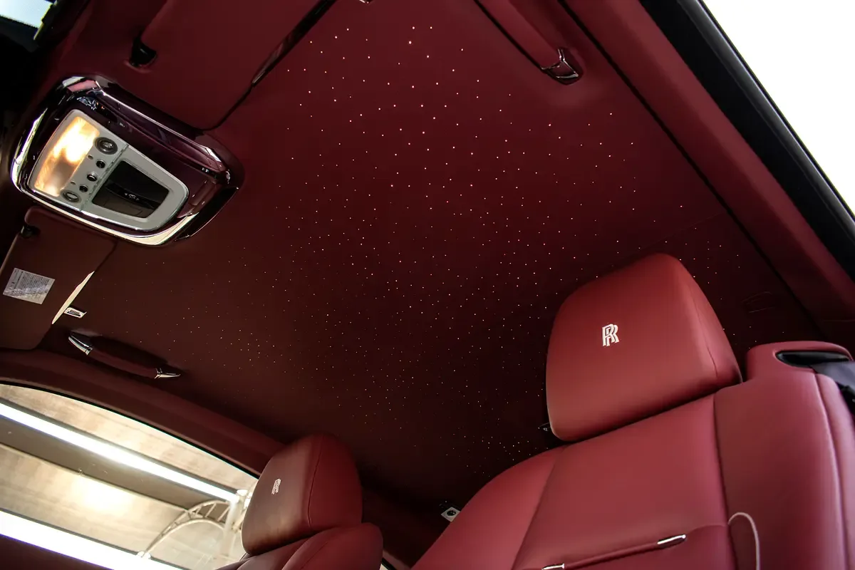 Rolls-Royce Wraith 6.6 AT RWD (632 حصان) - 19