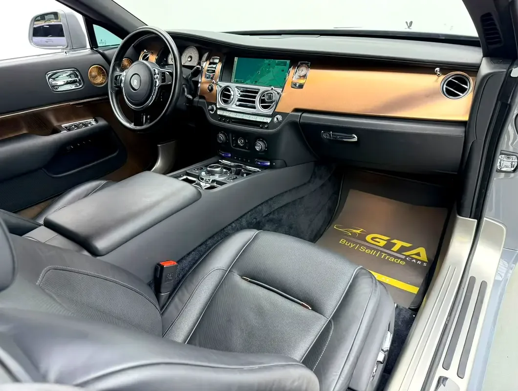 Rolls-Royce Wraith 6.6 AT RWD (632 hp) - 12