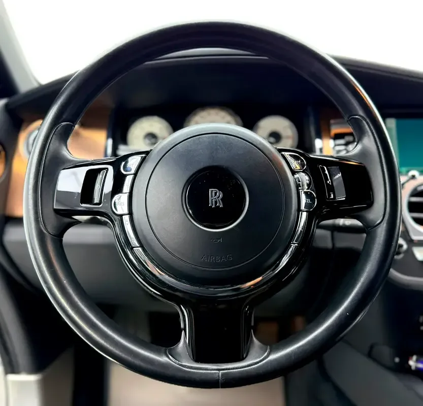 Rolls-Royce Wraith 6.6 AT RWD (632 hp) - 13