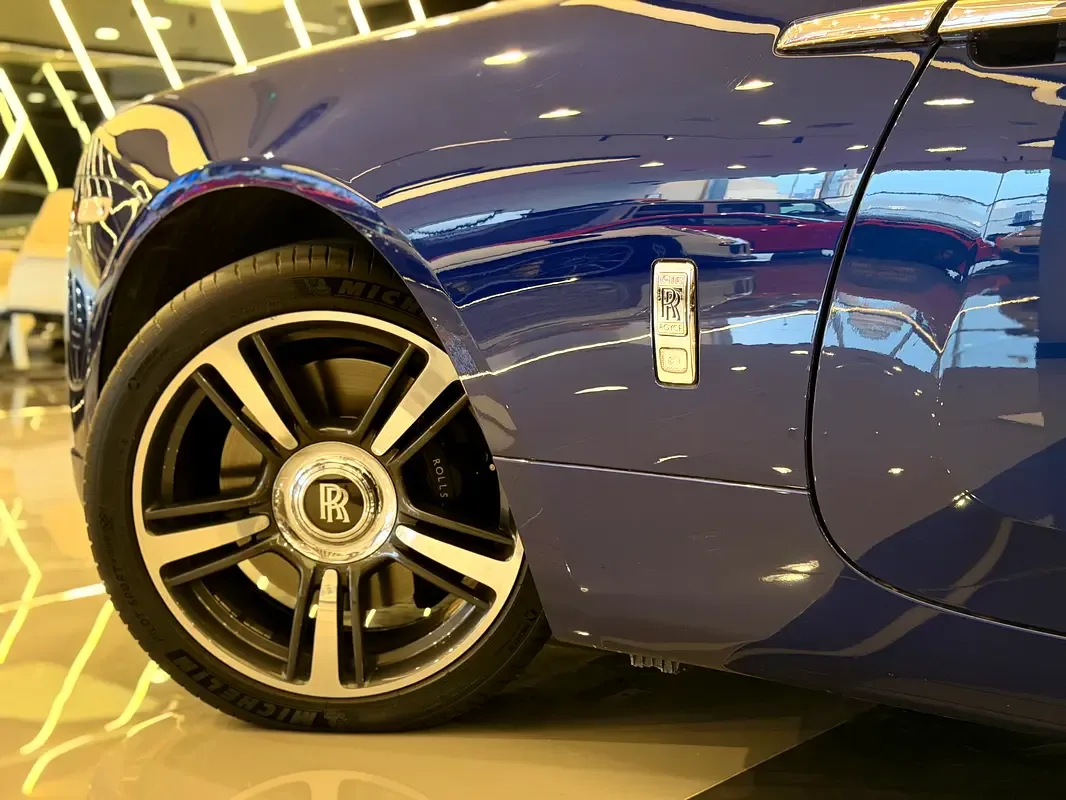 Rolls-Royce Wraith 6.6 AT RWD (632 hp) - 5