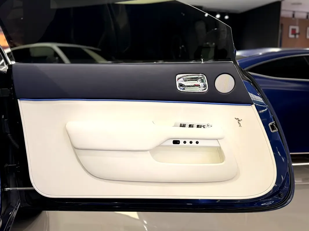 Rolls-Royce Wraith 6.6 AT RWD (632 hp) - 8