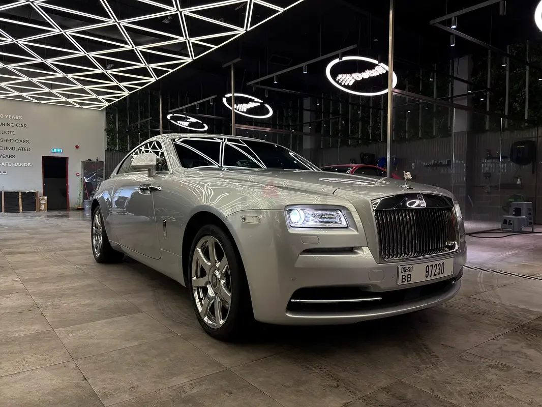 Rolls-Royce Wraith 6.6 AT RWD (632 حصان)