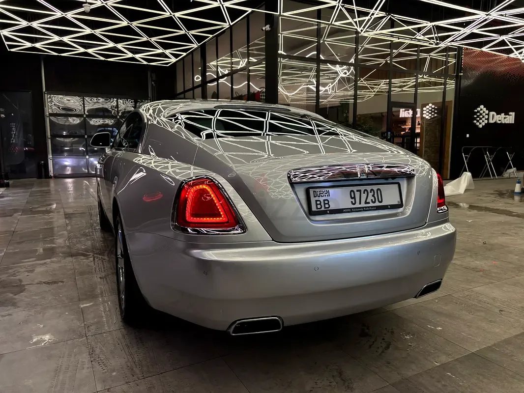 Rolls-Royce Wraith 6.6 AT RWD (632 حصان) - 4