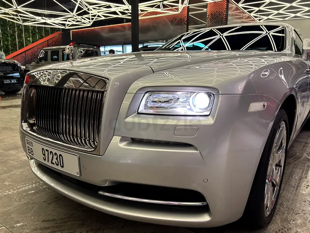 Rolls-Royce Wraith 6.6 AT RWD (632 حصان) - 7