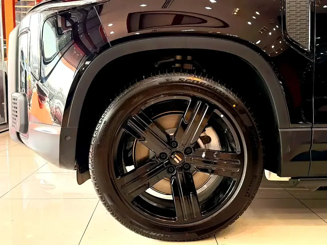 Rox 01 1.5 AT 4WD (476 hp) - 4