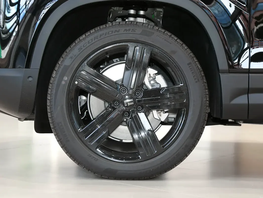 Rox 01 1.5 AT 4WD (476 hp) - 16