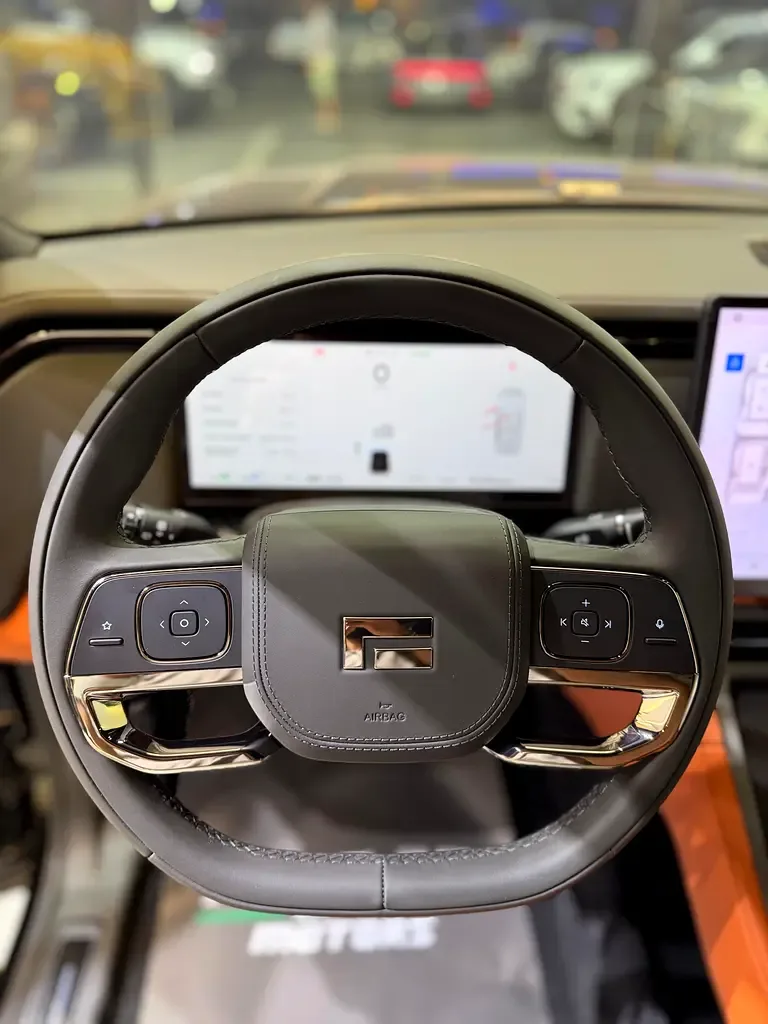 Rox 01 1.5 AT 4WD (476 hp) - 10