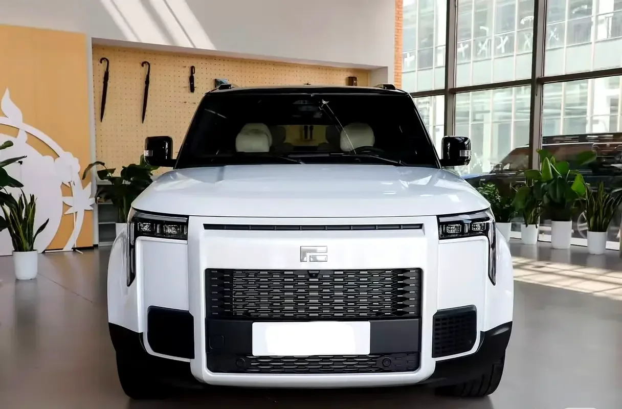 Rox 01 1.5 AT 4WD (476 hp)