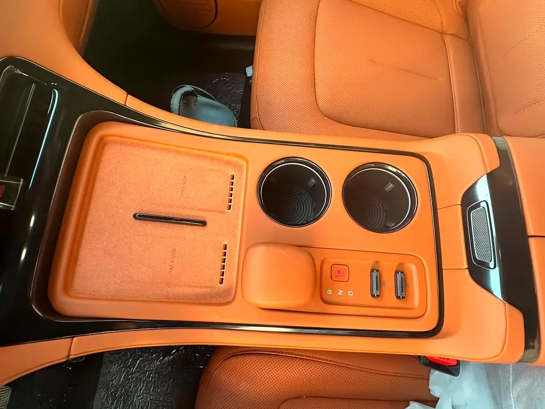Rox Adamas 1.5 AT AWD (475 hp) - 11