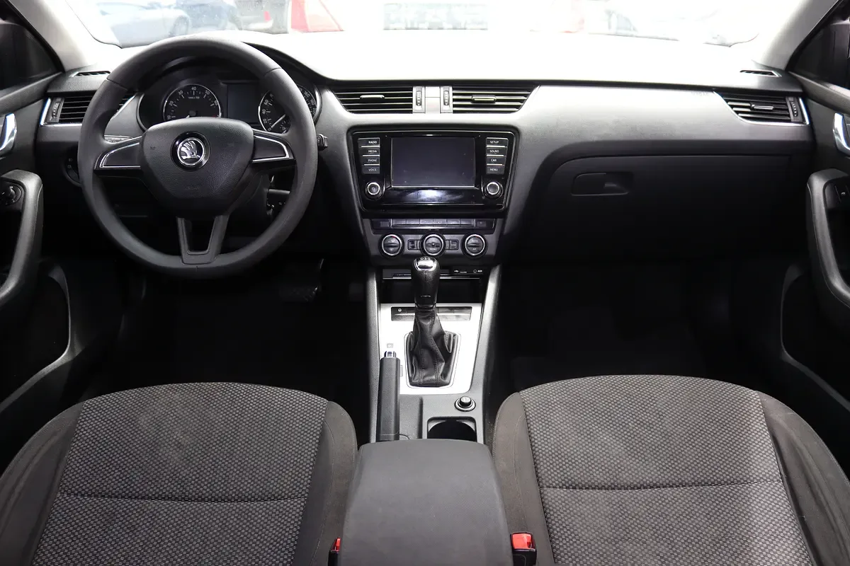 Skoda Octavia 1.4 AMT (150 حصان) - 8