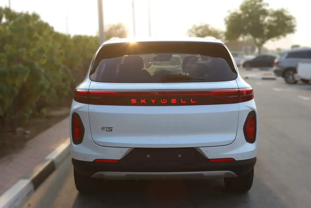 Skywell ET5 AT (88 حصان) - 4