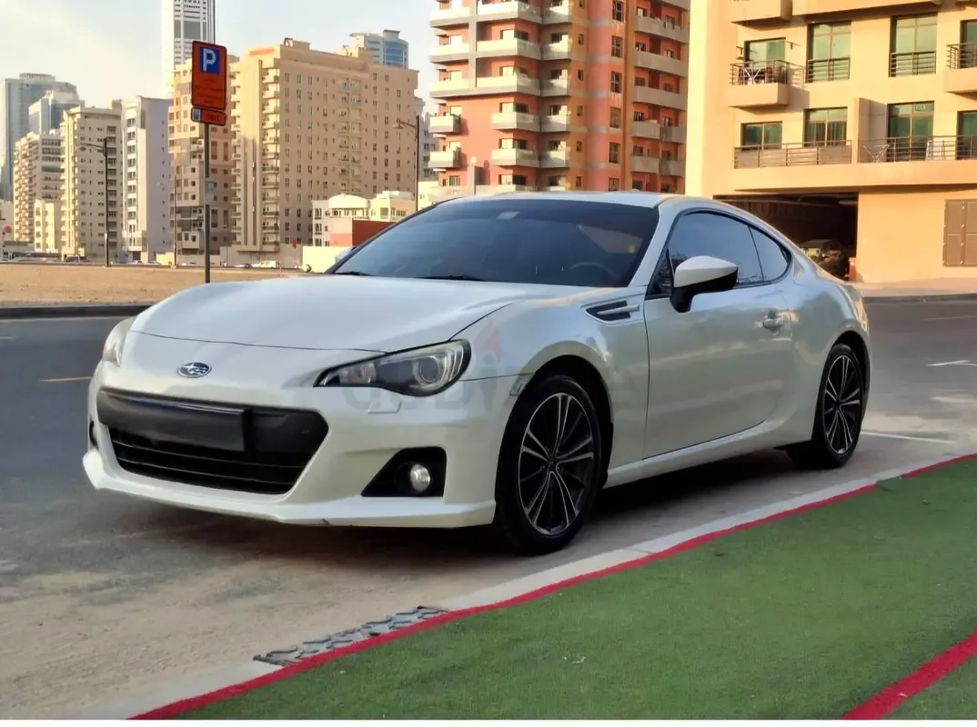 Subaru BRZ 2.0 AT (200 حصان)
