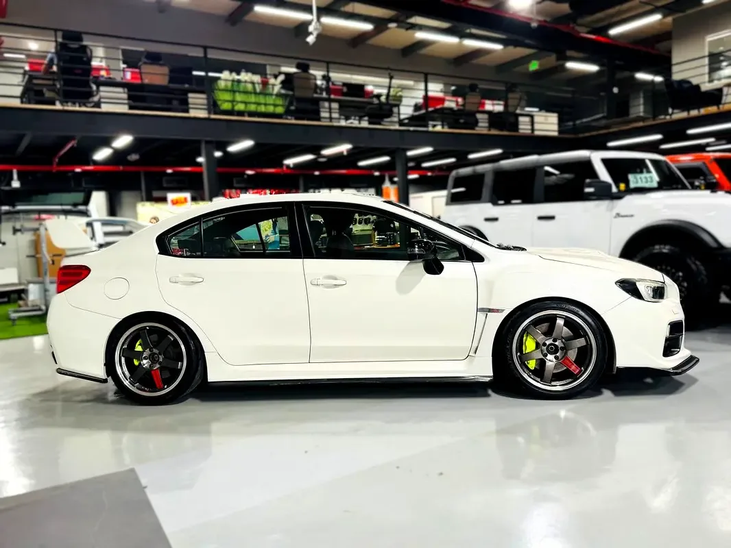 Subaru WRX 2.0 MT 4WD (268 hp) - 4