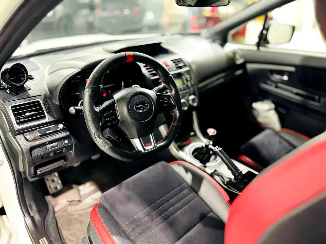 Subaru WRX 2.0 MT 4WD (268 hp) - 13