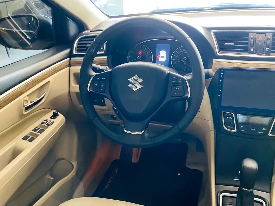 Suzuki Ciaz 1.5 AT (105 حصان) - 16