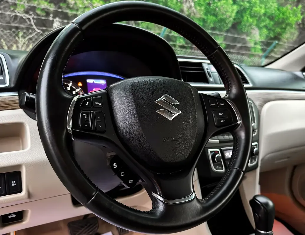 Suzuki Ciaz 1.5 AT (105 حصان) - 12